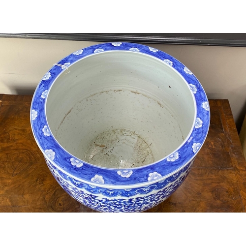 1005 - A 20th century Chinese blue and white jardiniere, diameter 42cm, height 38cm