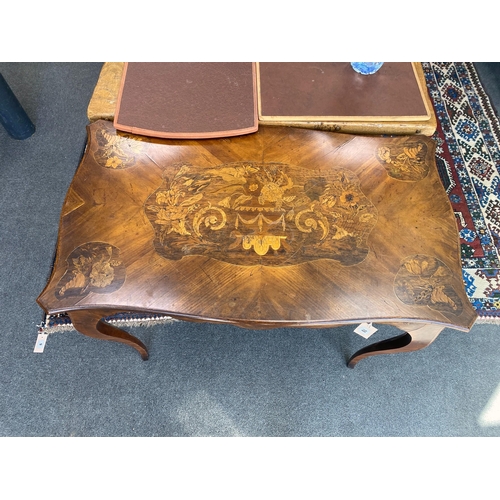 1010 - A Victorian walnut and marquetry inlaid rectangular serpentine centre table, width 90cm, depth 52cm,... 