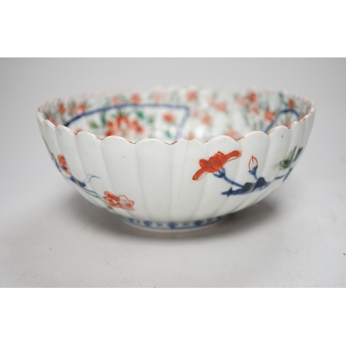 1254 - A 19th century Japanese porcelain bowl in Chinese style. 20cm diameter