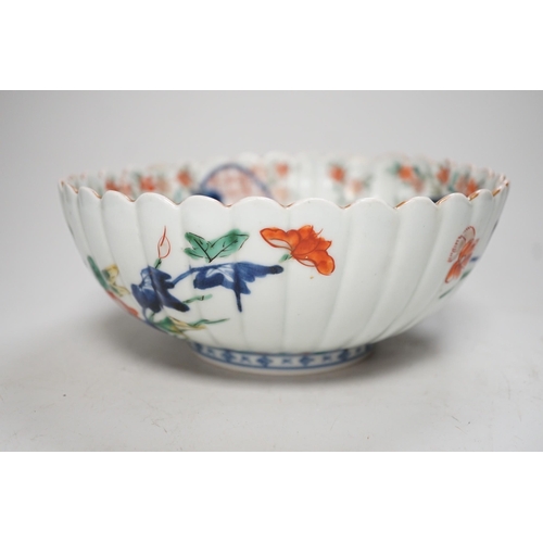 1254 - A 19th century Japanese porcelain bowl in Chinese style. 20cm diameter