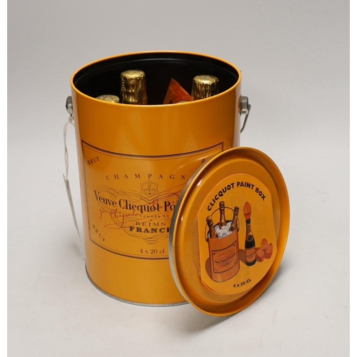 1286 - Veuve Clicquot Ponjardin champagne 4 x 20cl in paint box