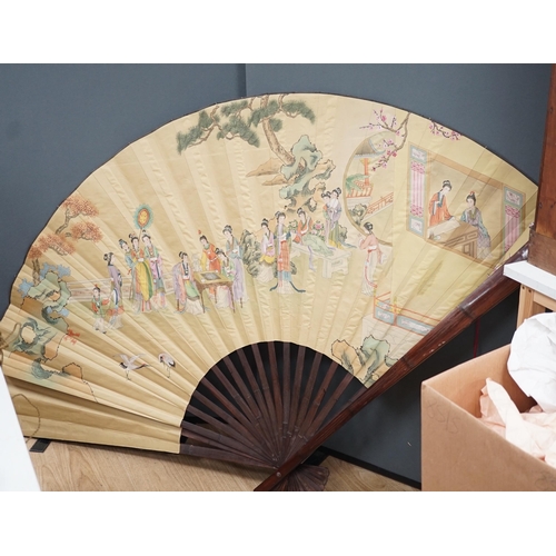 1359 - A large unusual Japanese fan