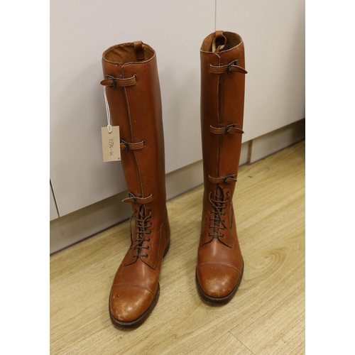 1376 - A pair of Gentlemans brown leather riding boots, size approx. 10, from heel 51cms high