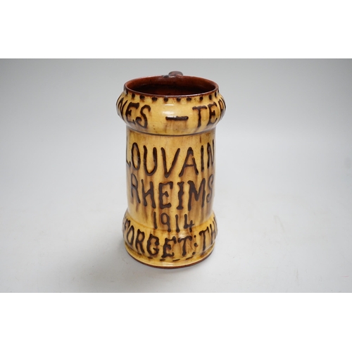 1440 - A Dicker slipware tankard Malines-Termonde Louvain Rheims 1914 Never Forget the Huns, 17cm