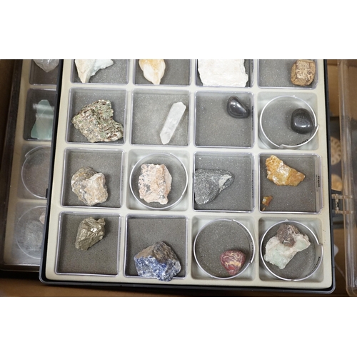 1532 - A group of assorted mineral and fossil specimens