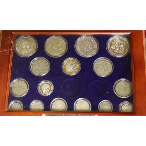 1577 - A group of incomplete boxed collector's coin sets; PCS Benjamin Franklin US Half Dollar Collection; ... 