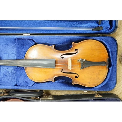 1591 - A German violin, in case, 60cms wide