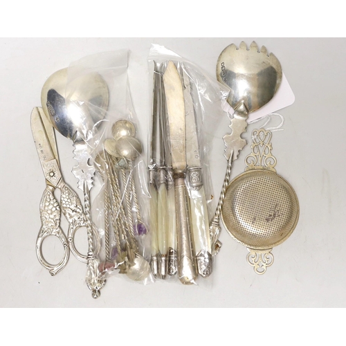 1861 - Small silver including a pair of late Victorian servers, by William Hutton & Sons, 830 standard whit... 