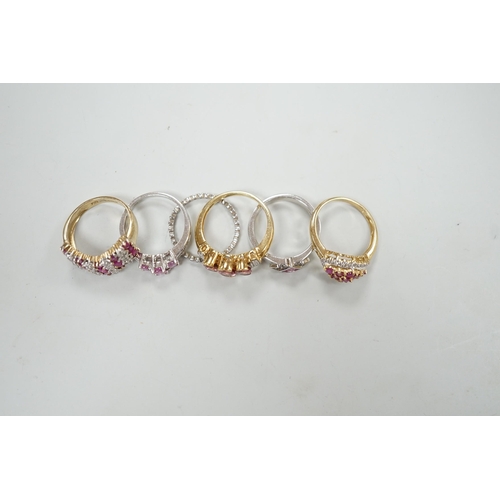 1877 - Five assorted modern 9ct gold and gem set dress rings, gross weight 16.7 grams and one other white m... 