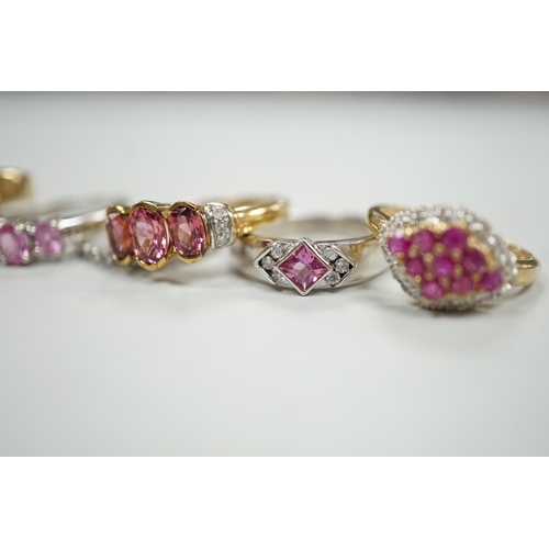 1877 - Five assorted modern 9ct gold and gem set dress rings, gross weight 16.7 grams and one other white m... 