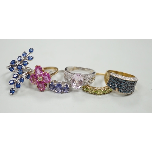 1879 - Six assorted modern 9ct gold and gem set dress rings, including three white gold, gross weight 20 gr... 