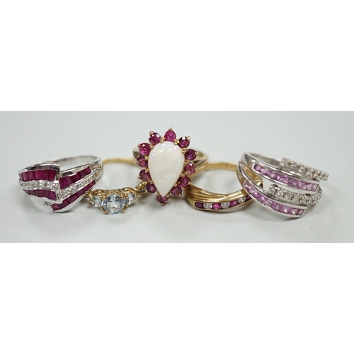 1886 - Five assorted modern 9ct gold and gem set dress rings, including ruby and diamond chip, gross weight... 