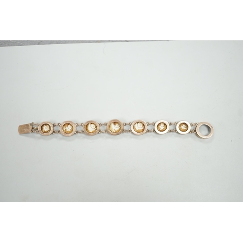 1920 - An early 20th century yellow metal and shell set bracelet (clasp shell missing), approx. 18cm, gross... 