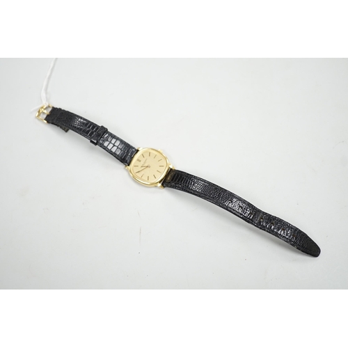 1927 - A lady's 18ct gold Vacheron & Constantin, manual wind wrist watch, on a leather strap with 750 buckl... 