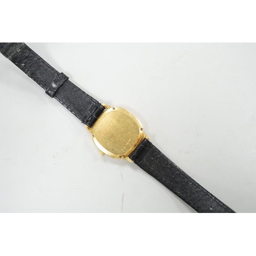 1927 - A lady's 18ct gold Vacheron & Constantin, manual wind wrist watch, on a leather strap with 750 buckl... 