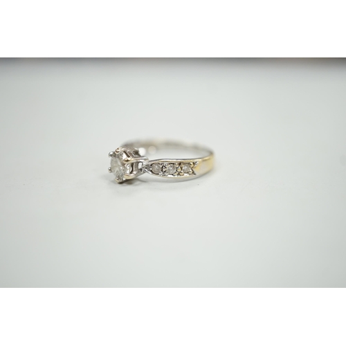 1935 - A modern 18ct gold and single stone diamond ring, with diamond set shoulders, size J, gross weight 2... 