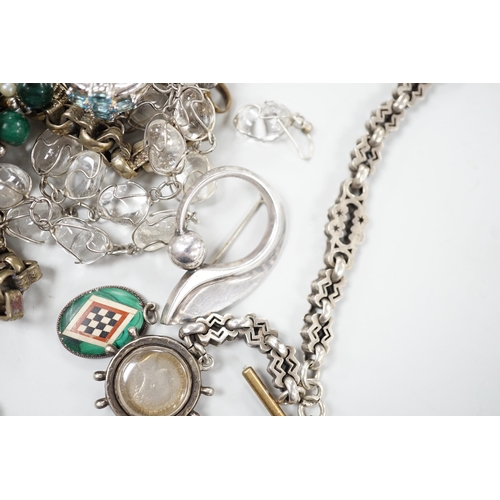 998 - Sundry jewellery including two Victorian albertina's including white metal, a malachite necklace, ro... 