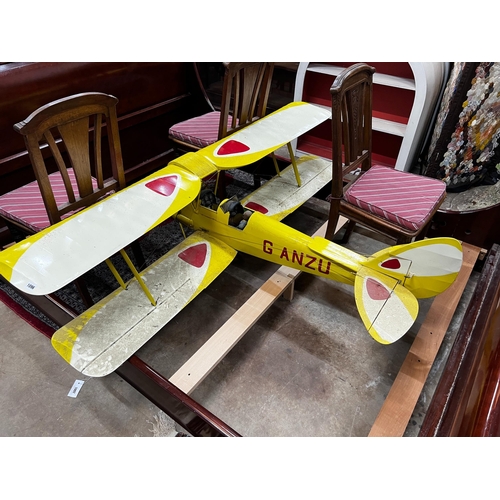 134 - A De Havilland Tiger Moth Reg:- G-ANZU model aeroplane, width 183cm, length 150cm *Please note the s... 