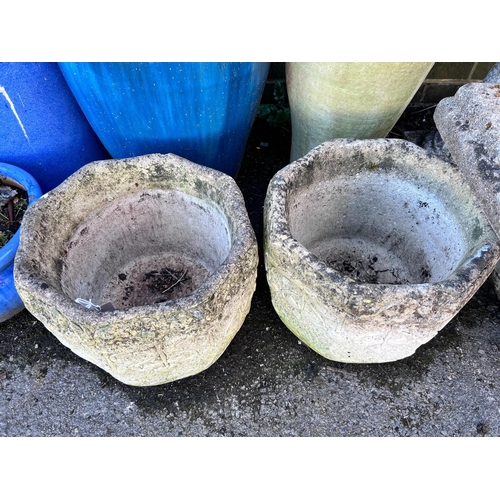 152 - A pair of Cotstone octagonal Art Nouveau style garden planters, width 34cm, height 28cm *Please note... 