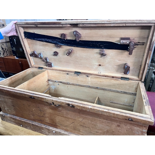 208 - A pine trunk (locked shut), width 92cm *Please note the sale commences at 9am.