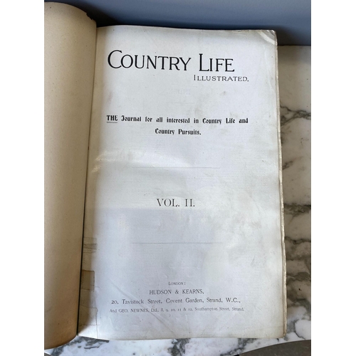 215 - ° ° Country Life, vol.1-166 but lacking vol.34, 1897-1979 and various other later issues. *Please no... 