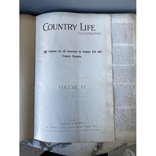 215 - ° ° Country Life, vol.1-166 but lacking vol.34, 1897-1979 and various other later issues. *Please no... 