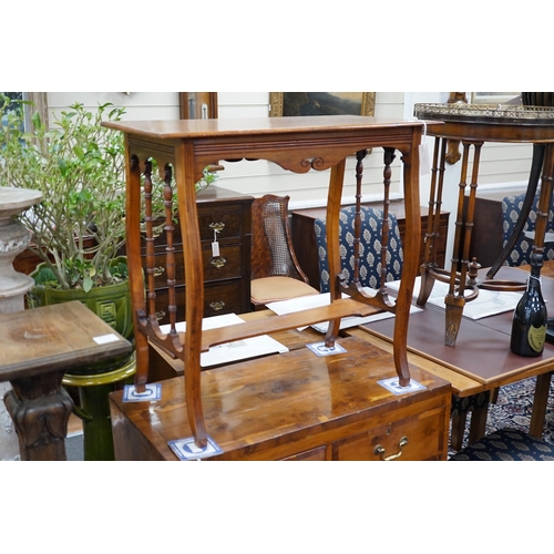 332 - An Edwardian walnut occasional table, width 70cm *Please note the sale commences at 9am.