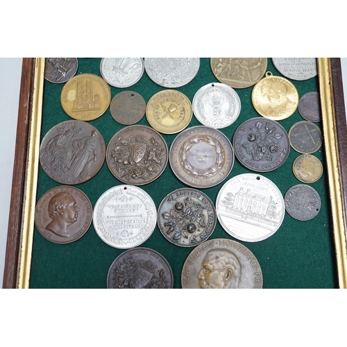 609 - 19th/20th century British commemorative medals  Exhibition of Art Treasures Manchester 1857 white m... 