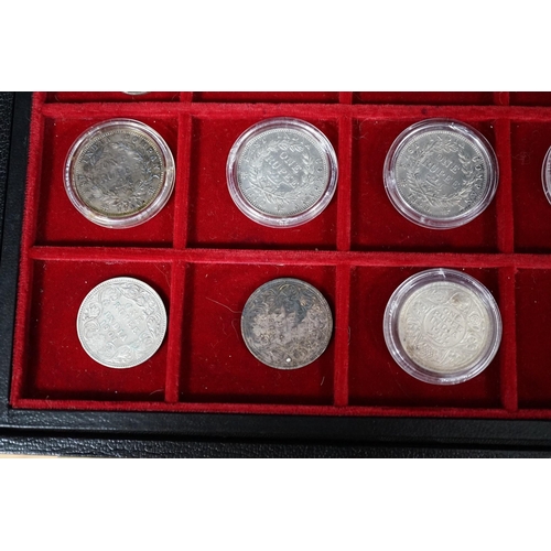 611A - British India silver coinage, William IV to Edward VII - a William IV one rupee 1835 with die error ... 