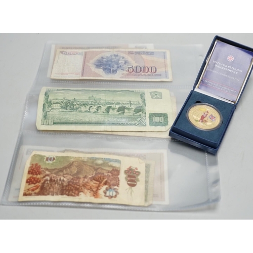 612A - A box of coins and banknotes