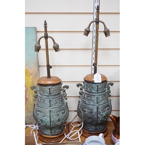 617A - A pair of Chinese archaistic bronze hu telescopic table lamps