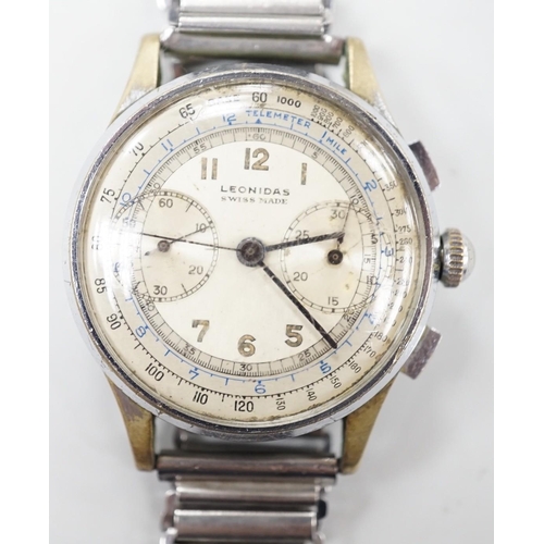 988 - A gentleman's 1950's? stainless steel  Leonidas chronograph manual wind wrist watch, case diameter 3... 