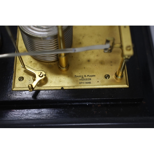 253 - An early 20th century barograph by Short & Mason, serial number C9546