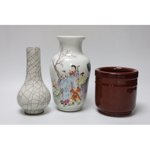 264 - A Chinese famille rose vase, a crackle glaze vase and a sang de boeuf jar, tallest 21.5cm
