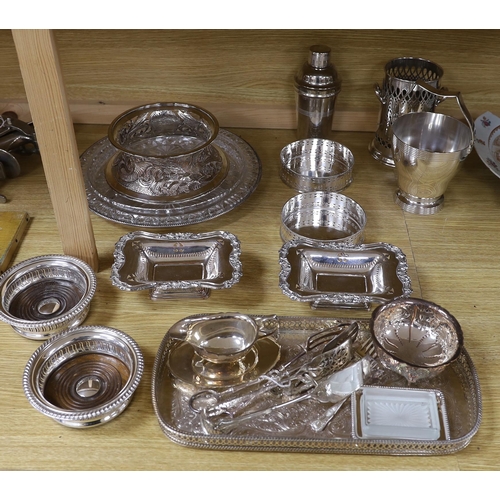 360 - A quantity of mixed silver plate