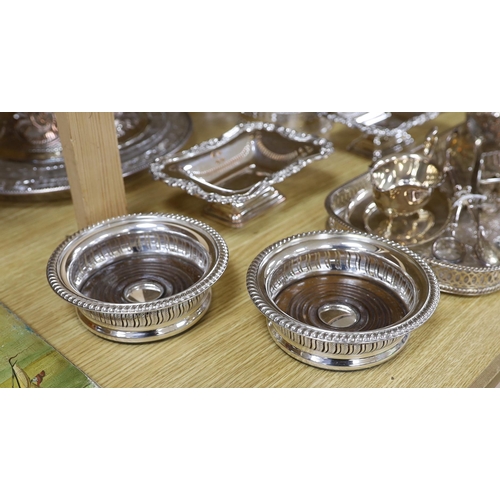 360 - A quantity of mixed silver plate