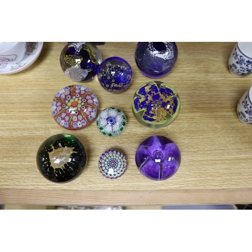 383 - A selection of thirteen mixed decorative paperweights