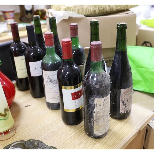 394 - Ten various bottles of wine to include Chateau La Tour Seran 1981 (2), Chateau Du Chay 1981, Domaine... 
