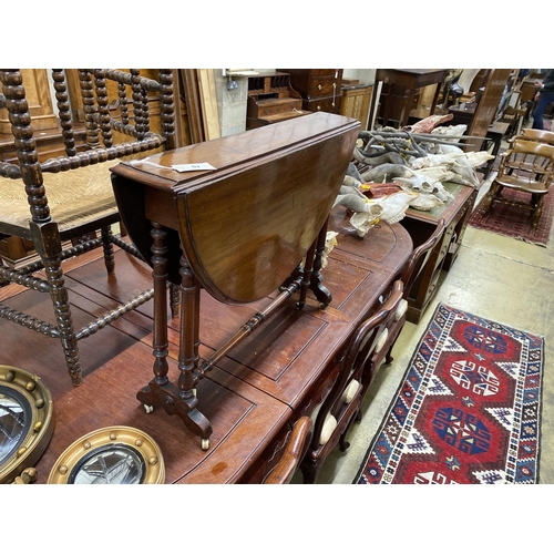 67 - A Victorian mahogany Sutherland table, width 83cm, height 66cm