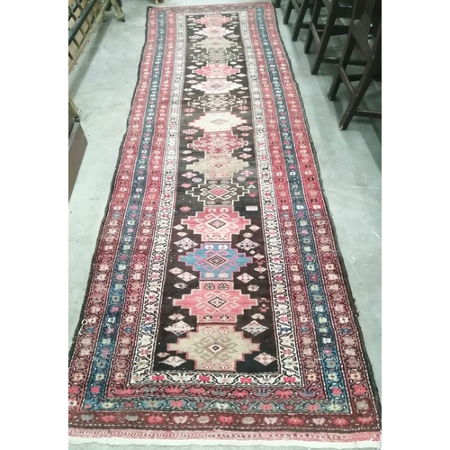 Lot 1037      