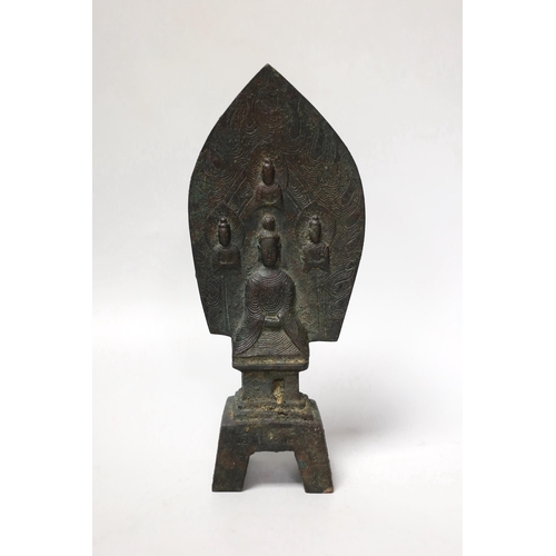 1267 - A Chinese bronze Bodhisattva group, Tang or later, 20cm