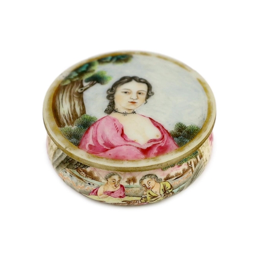 102 - A Chinese famille rose European erotic subject snuff box and cover, Qianlong period, the flat circul... 