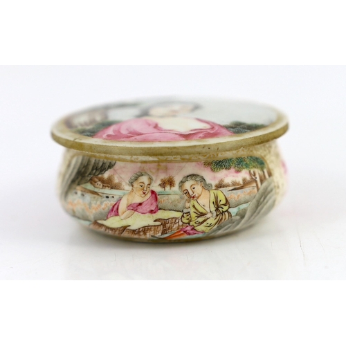 102 - A Chinese famille rose European erotic subject snuff box and cover, Qianlong period, the flat circul... 