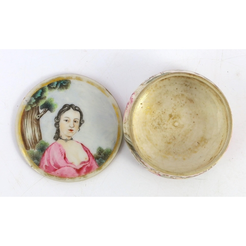 102 - A Chinese famille rose European erotic subject snuff box and cover, Qianlong period, the flat circul... 