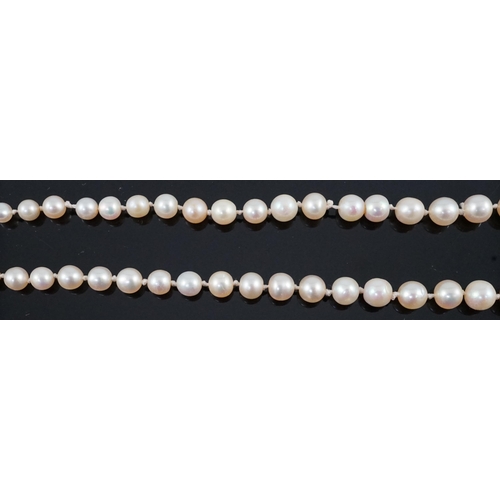 667 - A single strand graduated natural saltwater pearl necklace, with AnchorCert report dated 31st March,... 