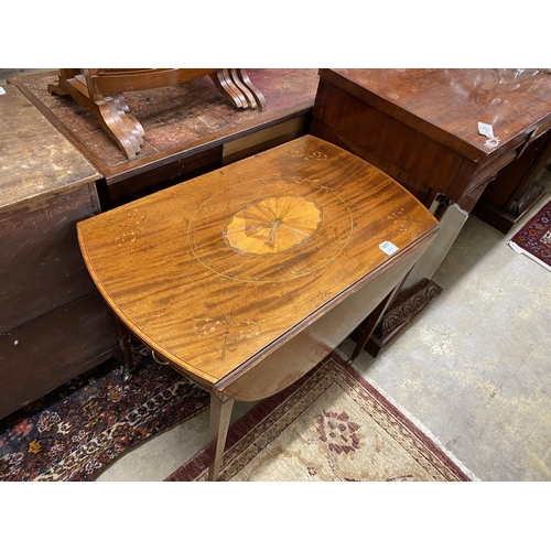 1088 - A George III marquetry inlaid oval mahogany Pembroke table, width 85cm, depth 52cm, height 72cm... 