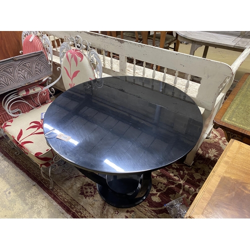 1120 - A contemporary circular black lacquered centre table, diameter 90cm, height 76cm