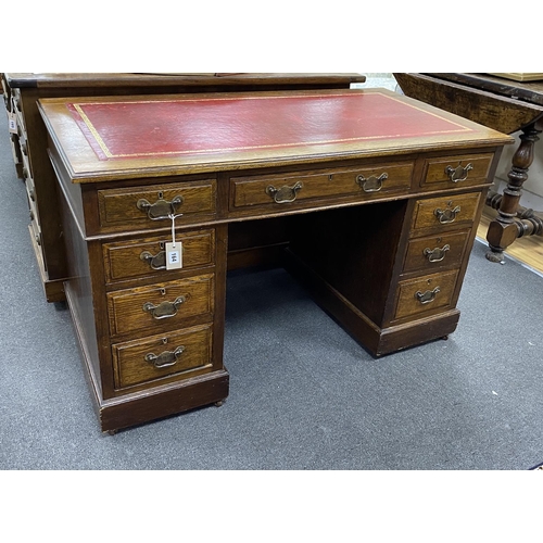 164 - A late Victorian oak pedestal desk, width 122cm, depth 64cm, height 73cm