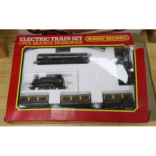 309 - A Hornby Railways GWR passenger set, a Mamod steam roadster,   a Mamod steam engine SP 2, all boxed,... 