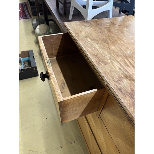 1027 - A late Victorian ash chest of two short and two long drawers, width 102cm, depth 52cm, height 92cm... 